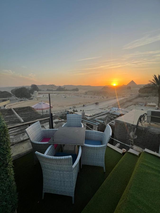 Blue Scarab Pyramids View Cairo Exterior foto